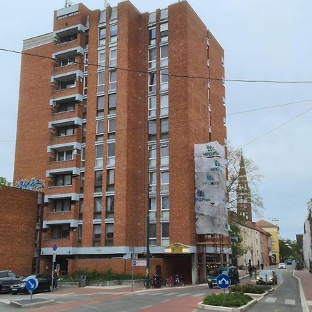 City Apartman Szegedin Exterior foto